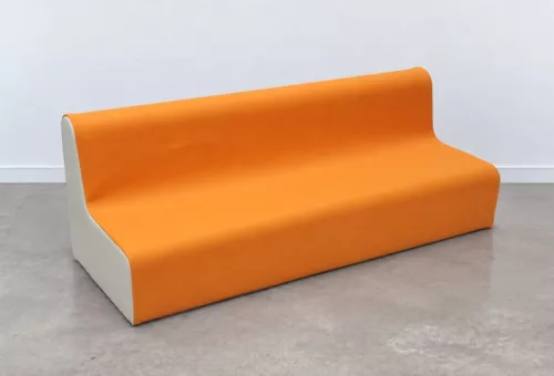 Banquette enfant en mousse pour l'aménagement des crèches