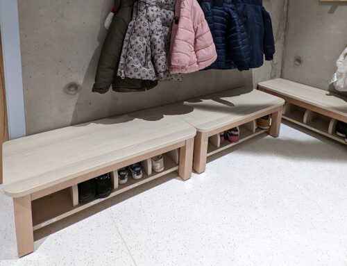 Banc d’accueil avec casier à chaussures