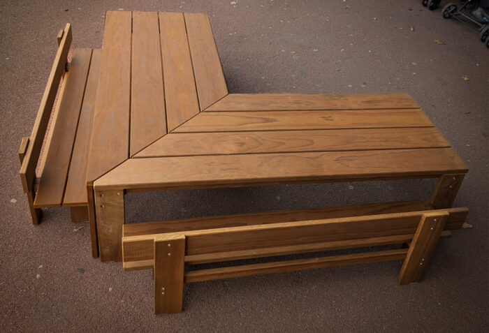 table d'extérieur pour crèche - rené HENRY